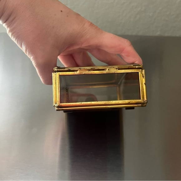 Circa 1990 Glass & Brass Cherub Cat Keepsake / Trinket Box - Picture 5 of 13